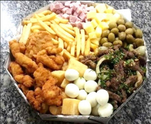 COMBO 11 – PETISCO PORÇÃO (30 CM) COMBO 11 – PETISCO PORÇÃO (30 CM)