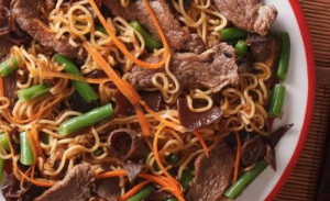 Yakisoba de carne