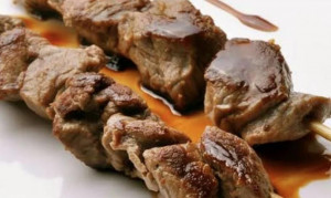 Robata de carne 4 unidades