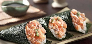 Temaki salmão, temaki skin, temaki california